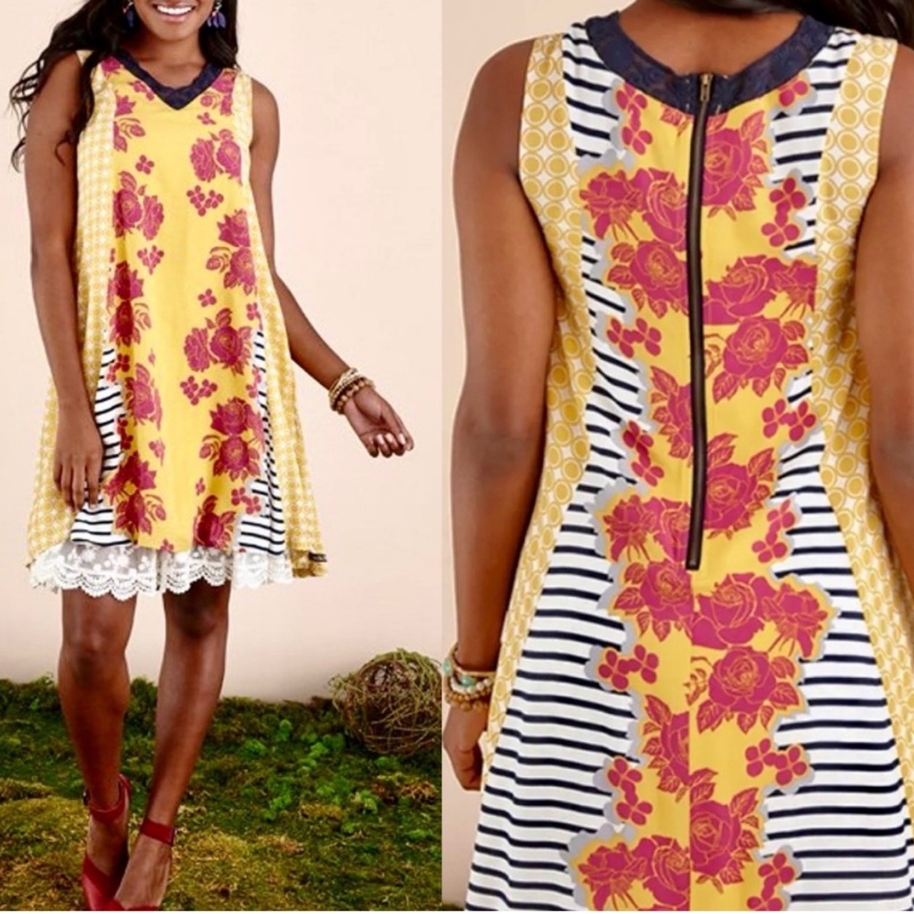 Matilda Jane medium sleeveless dress with pocket!! Great condition